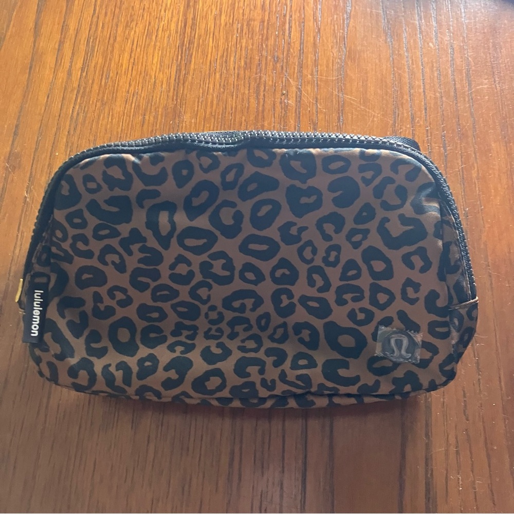 lululemon Everywhere Belt Bag Leopard NWT